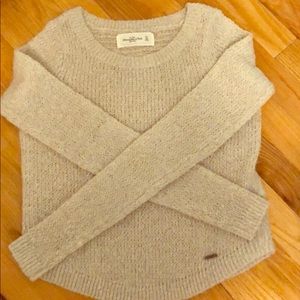 Abercrombie & Fitch sweater